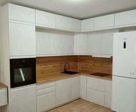 Модульная кухня Бруклин 2.4 x 2 м (Бетон белый) в Полтавке - poltavka.katalogmebeli.com | фото 15